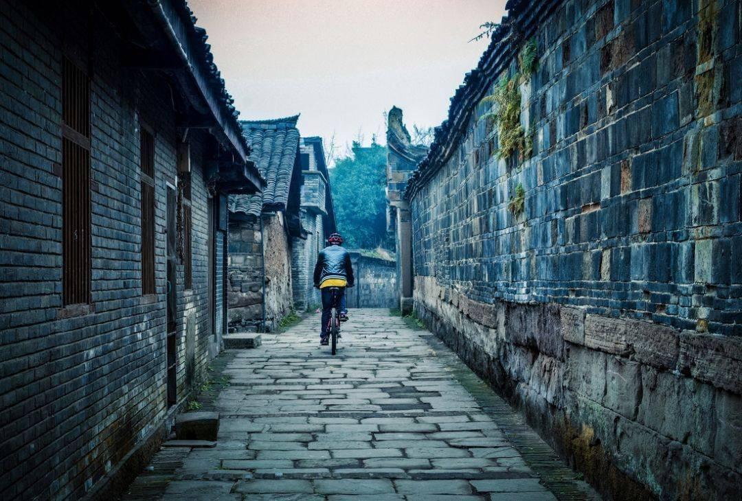 2024-2028年中国汽车产业深度分析及发展规划咨询建议报告